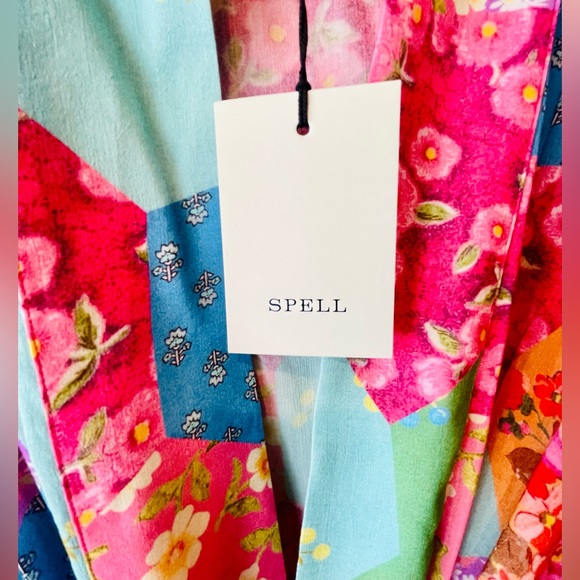SPELL ..Freda Robe . NWT. Gorgeous Piece to add to your collection. Size S/M. - Picture 9 of 12